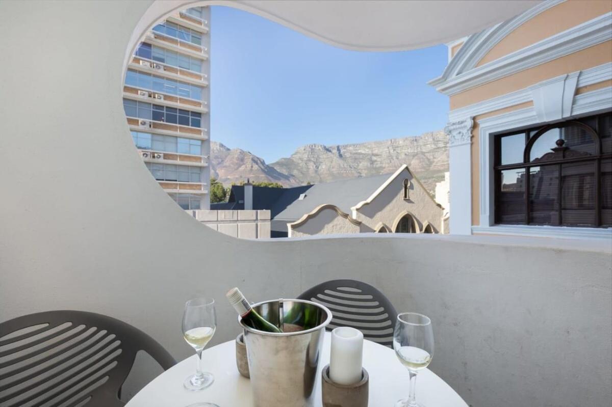 Luxurious With Stunning View Apartment Кейптаун Екстериор снимка